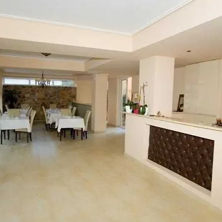 Bed & Breakfast Alkistis 3*